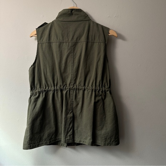 Olive Green Women's Utility Vest - Picture 3 of 6